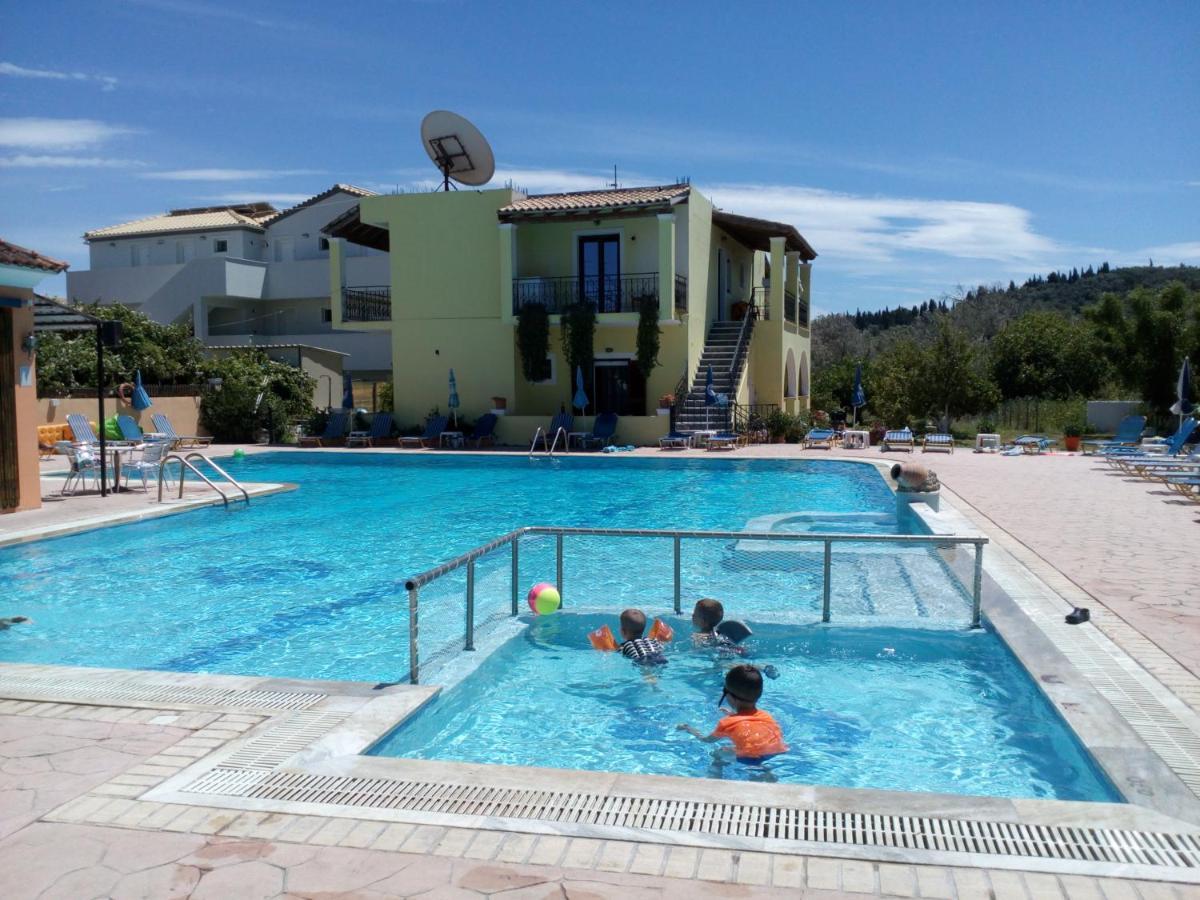 Amadeus Hawaii Apartments & Studios Sidari  Luaran gambar